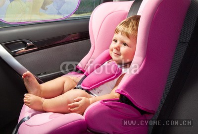 [卡通汽车图片]儿童汽车安全座椅，引领新的安全商机
