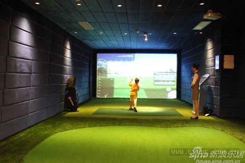 高尔夫模拟室_开家模拟高尔夫会所，虚拟场景真赚钱