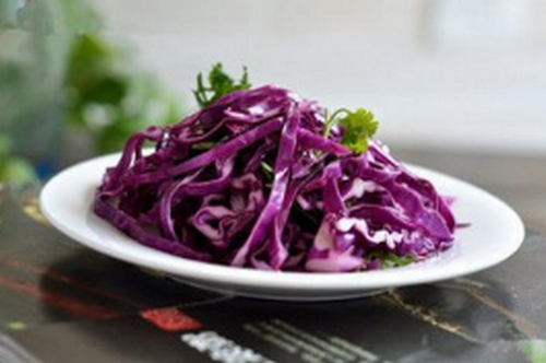 紫甘蓝是紫包菜吗_紫甘蓝（紫包菜）多少钱一斤?紫甘蓝的食疗作用